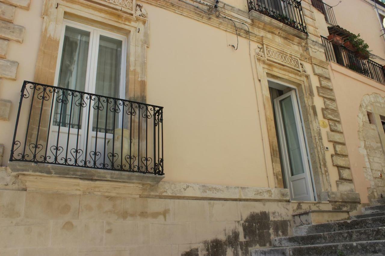 Baroni Giampiccolo Suite Ραγκούσα Εξωτερικό φωτογραφία
