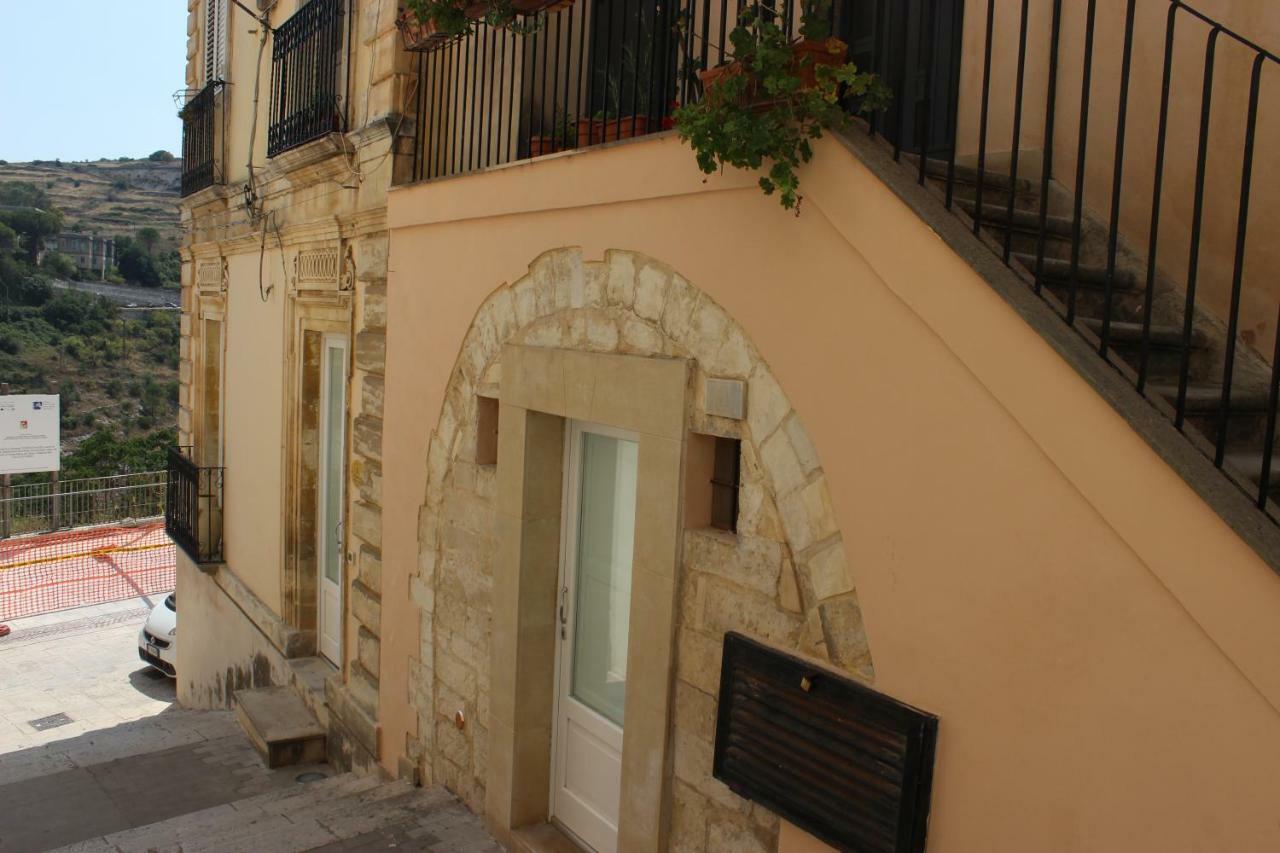 Baroni Giampiccolo Suite Ραγκούσα Εξωτερικό φωτογραφία